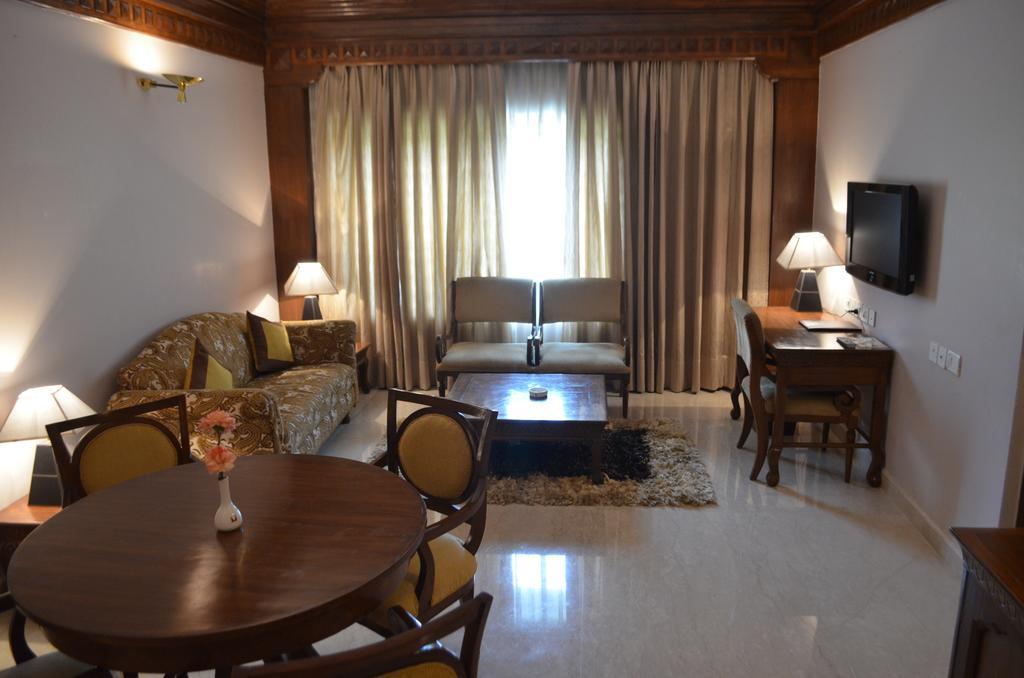 Chandīgarh Hotel Mountview מראה חיצוני תמונה