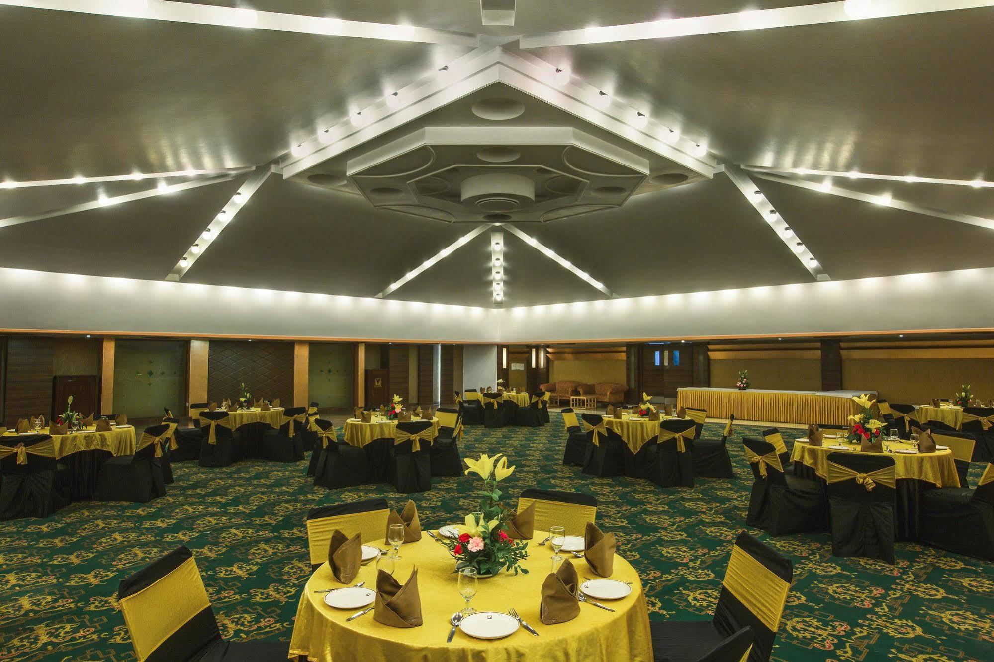 Chandīgarh Hotel Mountview מראה חיצוני תמונה