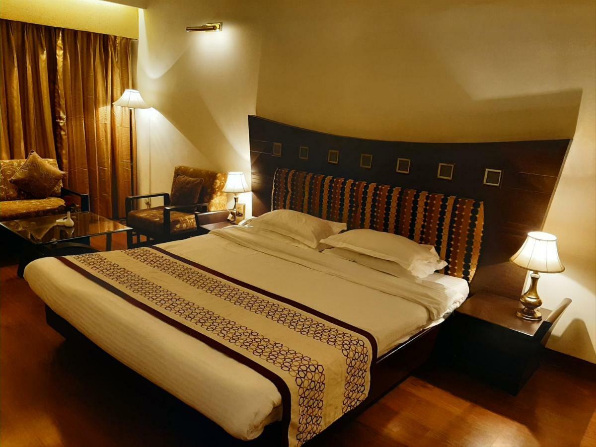 Chandīgarh Hotel Mountview מראה חיצוני תמונה