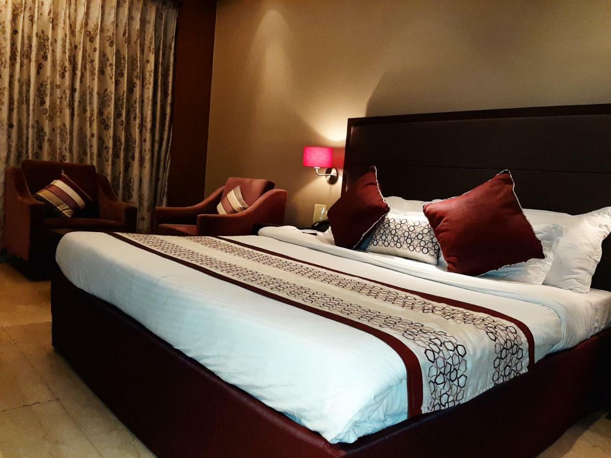 Chandīgarh Hotel Mountview מראה חיצוני תמונה